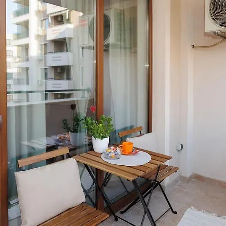Elit Park Bright & Cozy Apartment Plovdiv